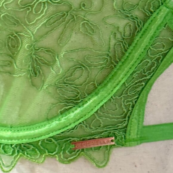 Bluebella Audrey Sheer Lace Non Padded Balcony Underwired Bra In Green 34D NWT - Picture 8 of 15